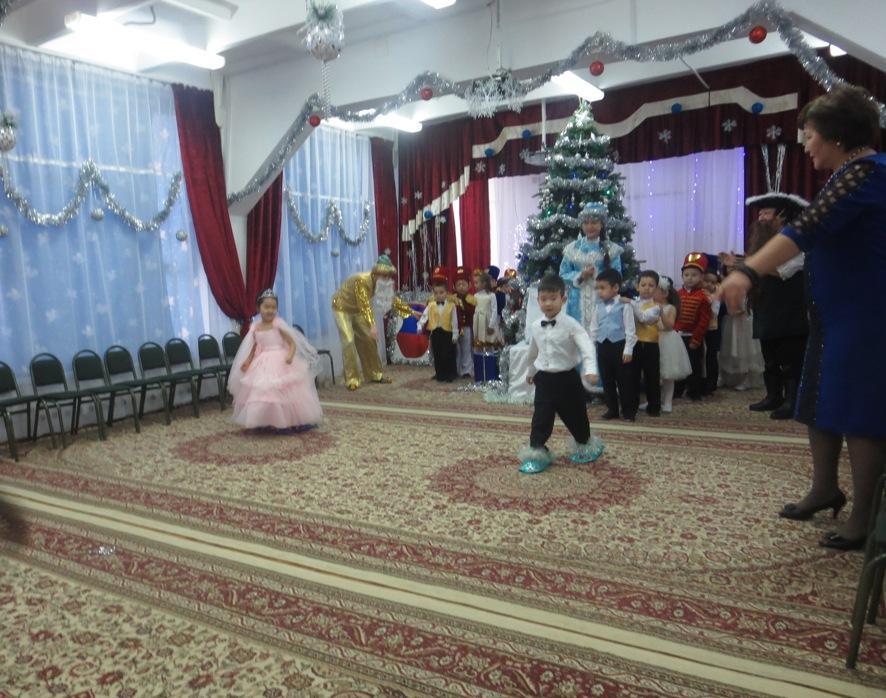 Жаңа жылдық ертеңгілік ересек топ "Қалампыр"