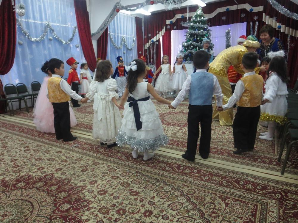 Жаңа жылдық ертеңгілік ересек топ "Қалампыр"