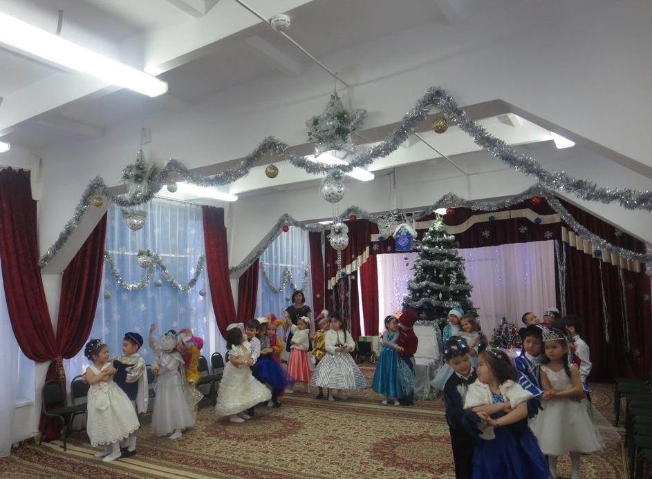 Жаңа жылдық ертеңгілік мектепалды даярлық топ "Бәйшешек"